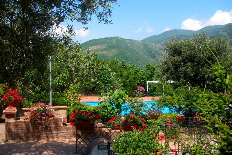 Agriturismo La Casa Del Ghiro Pimonte Exterior photo